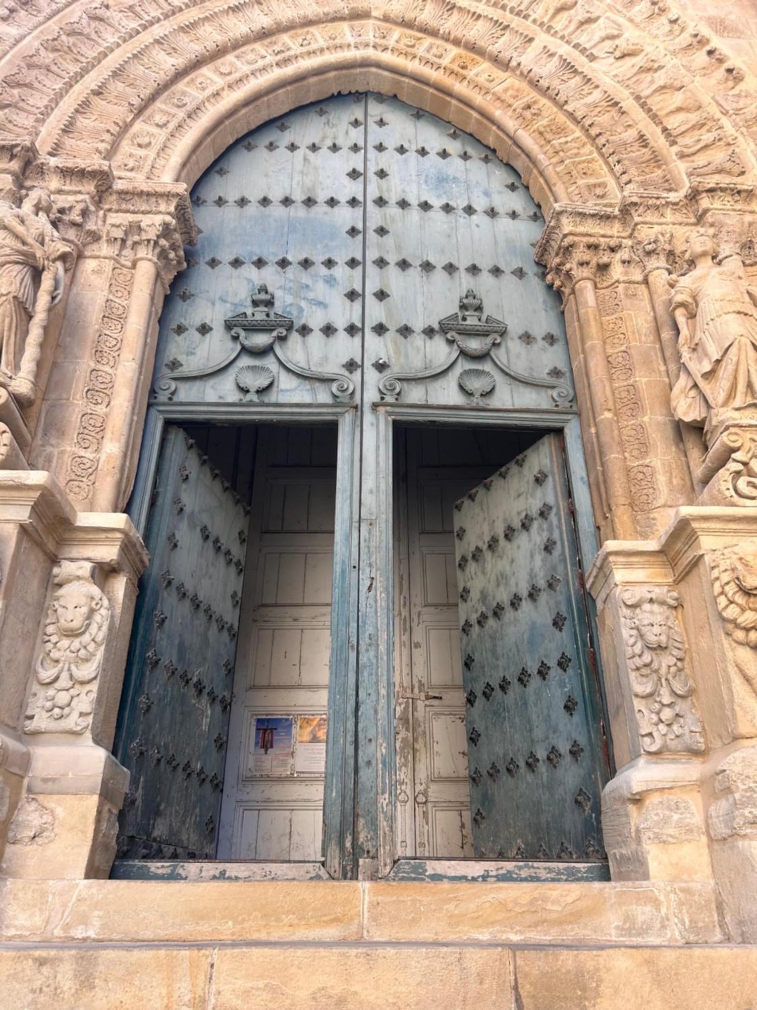 Elegante Appartamento Privato In Palazzo Storico Del XVIII - Pieno Centro Nicosia Exterior photo
