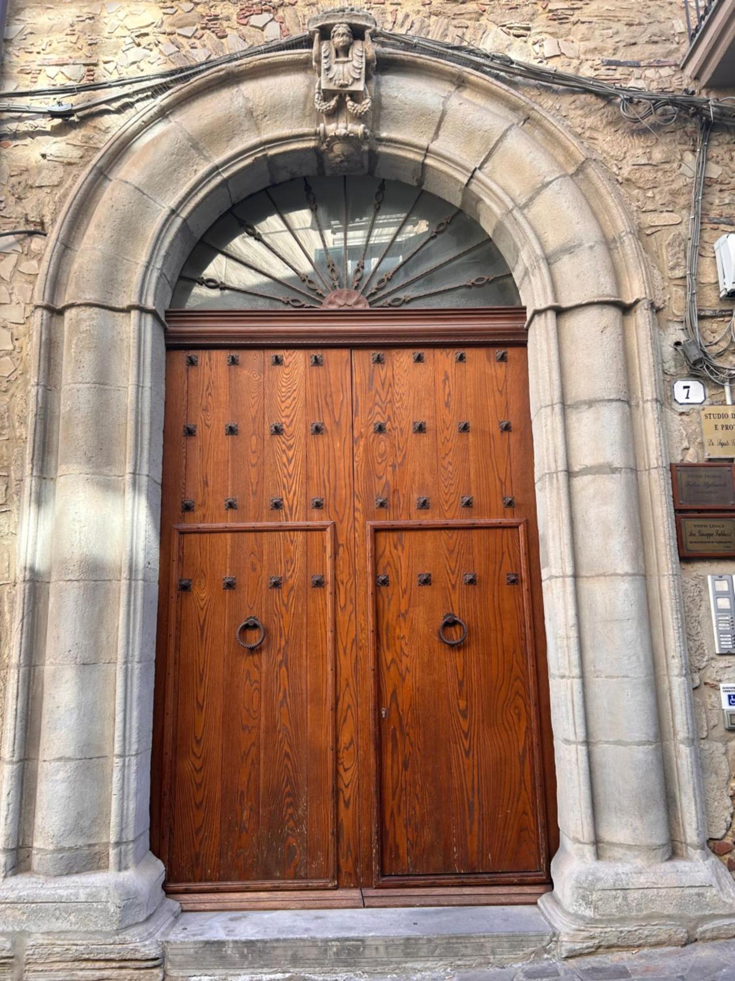 Elegante Appartamento Privato In Palazzo Storico Del XVIII - Pieno Centro Nicosia Exterior photo